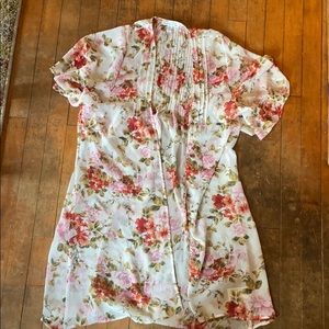 American Eagle Floral Kimono (Xs/S)